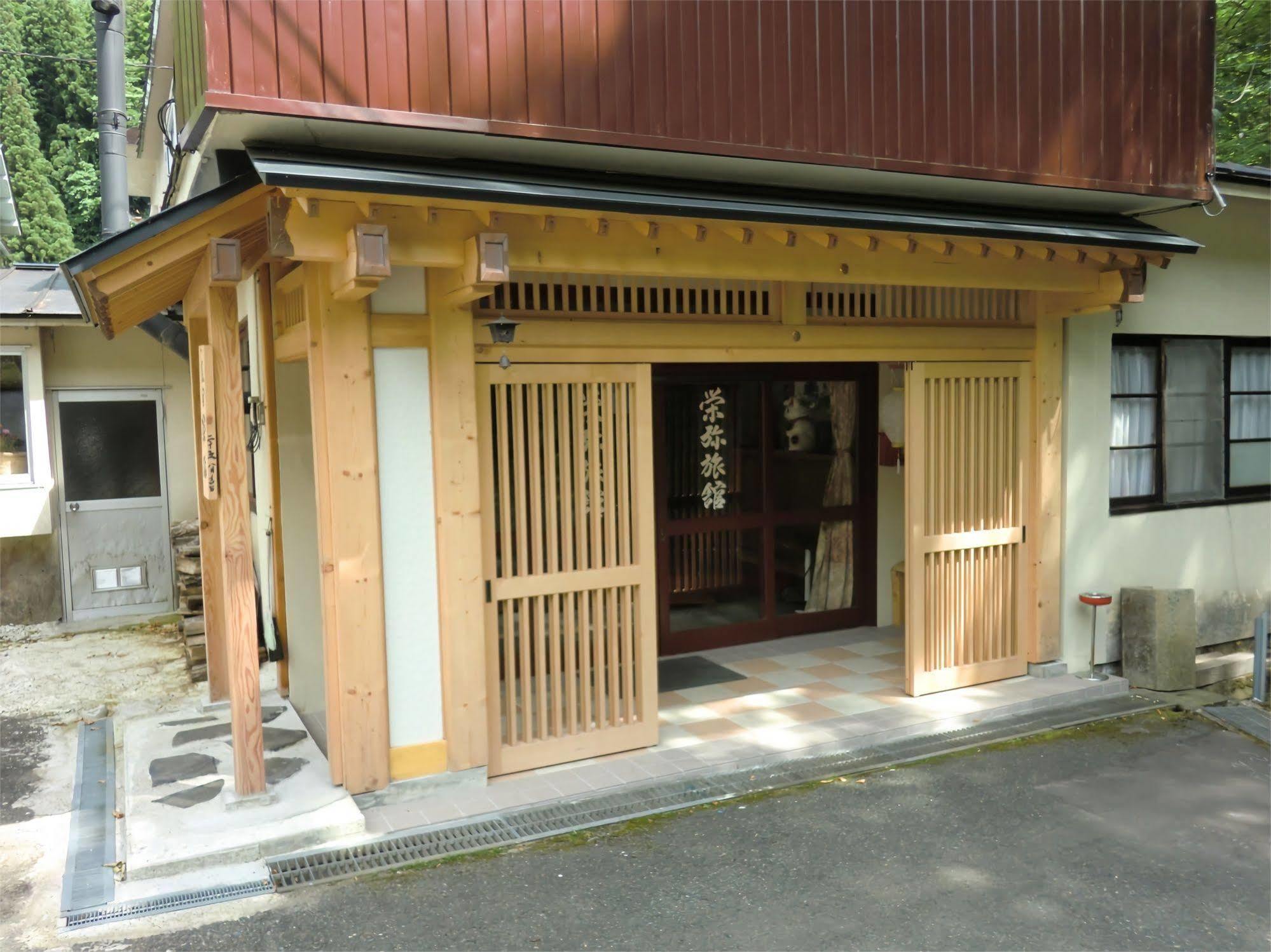 Отель Onsen Minshuku Sakaeya Shizukuishi Экстерьер фото