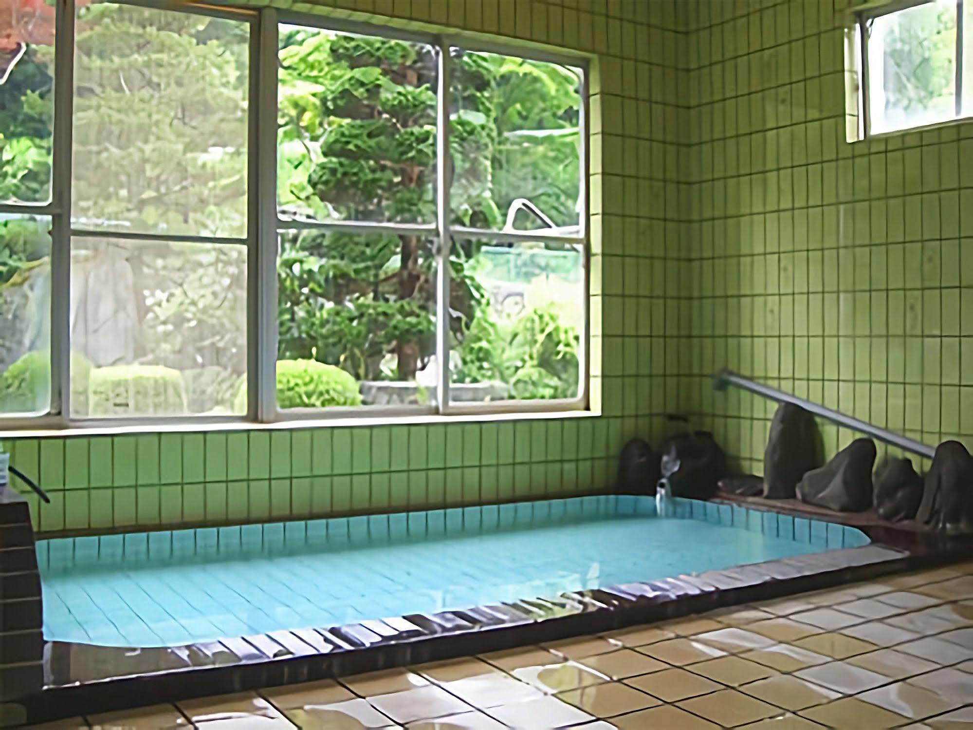 Отель Onsen Minshuku Sakaeya Shizukuishi Экстерьер фото